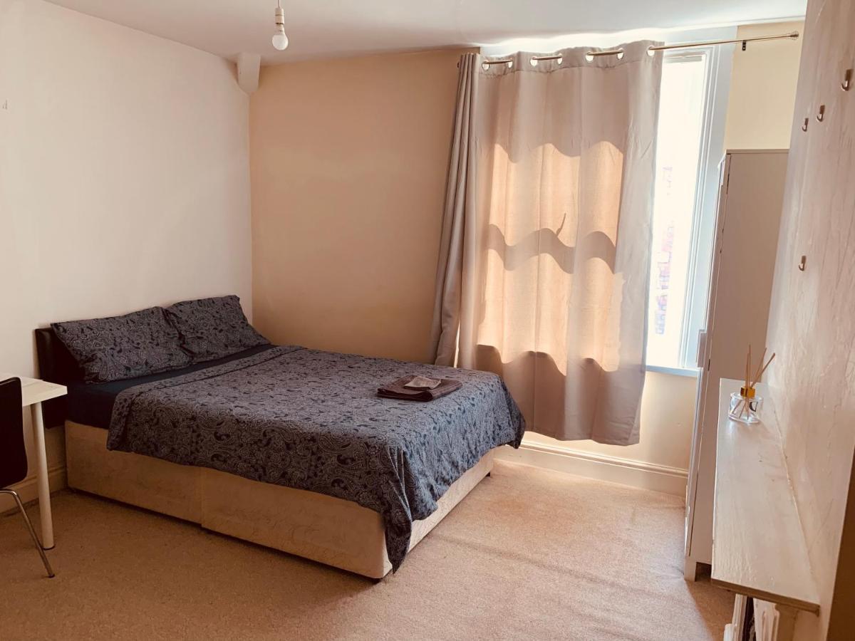 Homestay Carstairs House Liverpool