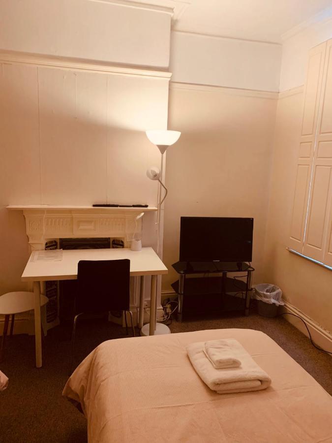 Homestay Carstairs House Liverpool