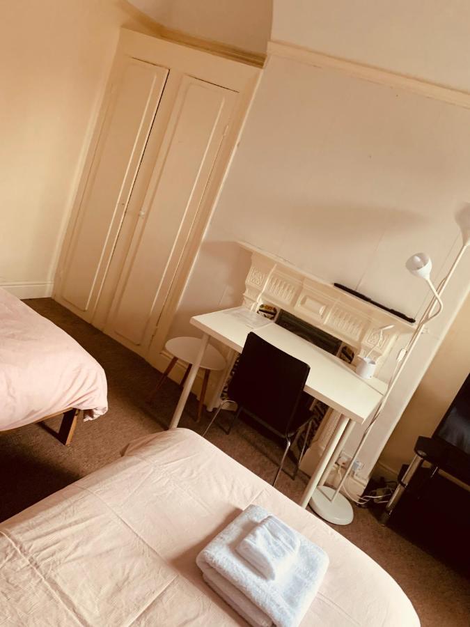 Homestay Carstairs House Liverpool